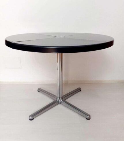 round-plano-table-by-giancarlo-piretti-for-castelli-anonima-castelli-1970s-2.jpg